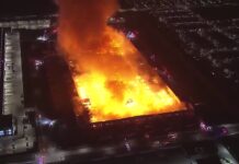 Radnik zapalio ogromno skladište u Kaliforniji jer nije bio zadovoljan platom – šteta preko 500 miliona dolara