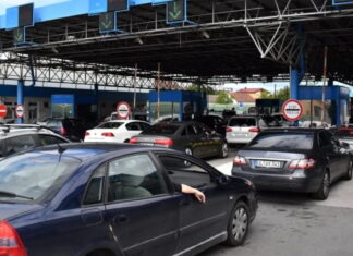 Srbin protjeran iz Hrvatske, nosio majicu kojom se veličaju… Srbin protjeran iz Hrvatske, nosio majicu kojom se veličaju