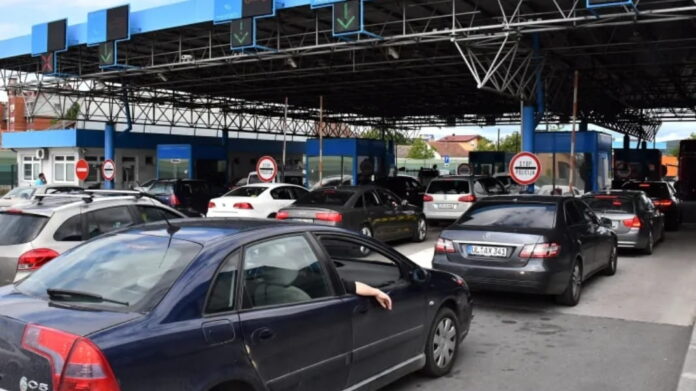 Srbin protjeran iz Hrvatske, nosio majicu kojom se veličaju