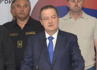 DAČIĆ TVRDI: „Policija nikad jača!“ – Građani će danas moći vidjeti helikoptere, specijalce i borbena vozila DAČIĆ TVRDI „Policija nikad jača!“ - Građani će danas moći vidjeti helikoptere, specijalce i borbena vozila