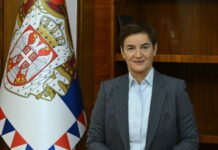 Bila je prva otvoreno gej premijerka na Balkanu, sada je na čelu Srbije: Ana Brnabić preuzela predsjedničke dužnosti Bila je prva otvoreno gej premijerka na Balkanu, sada je na čelu Srbije Ana Brnabić preuzela predsjedničke dužnosti